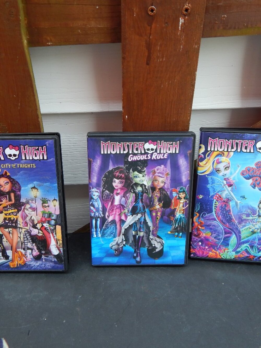 Monster High Lot of 3 DVDS DVD Lot Scaris Ghouls Rule Great Scarier Reef